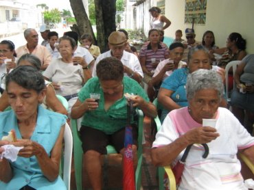 TRABAJO INTERGENERACIONAL ENTRE JOVENES Y ADULTOS MAYOR